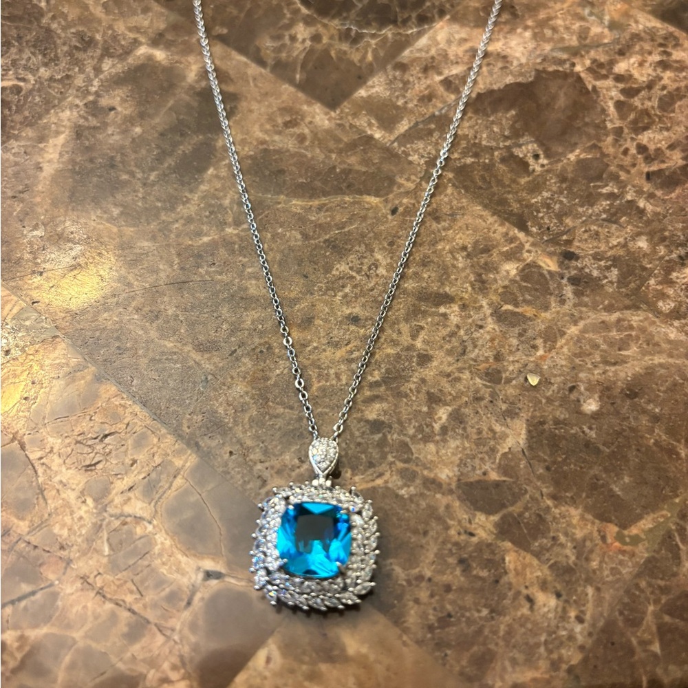 New 3PC JCPenney Blue Quartz/White Sapphire Silver Necklace, Earrings, Ring set! - Picture 9 of 9